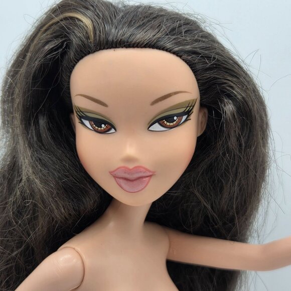 Bratz Adventure Girlz Jade Head On Barbie Body Franken Doll - Picture 2 of 7